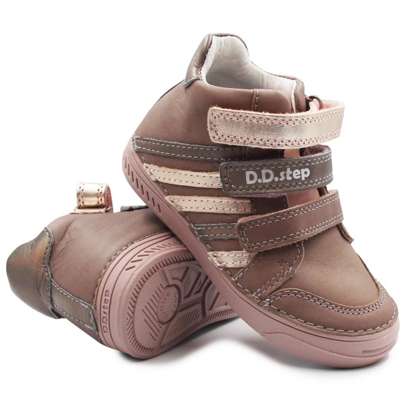 Buty dla dziewczynki na wiosnę Róż D.D.Step a040-316m Baby Pink